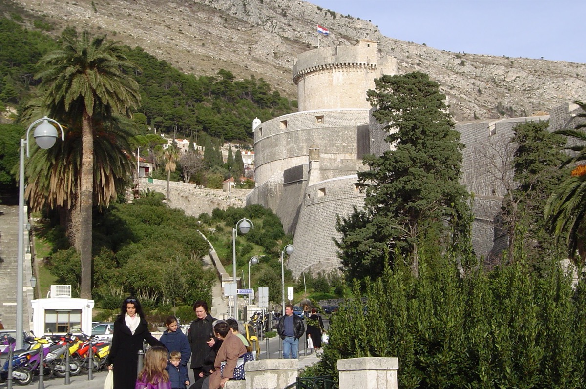 Le mura e la torre Minčeta