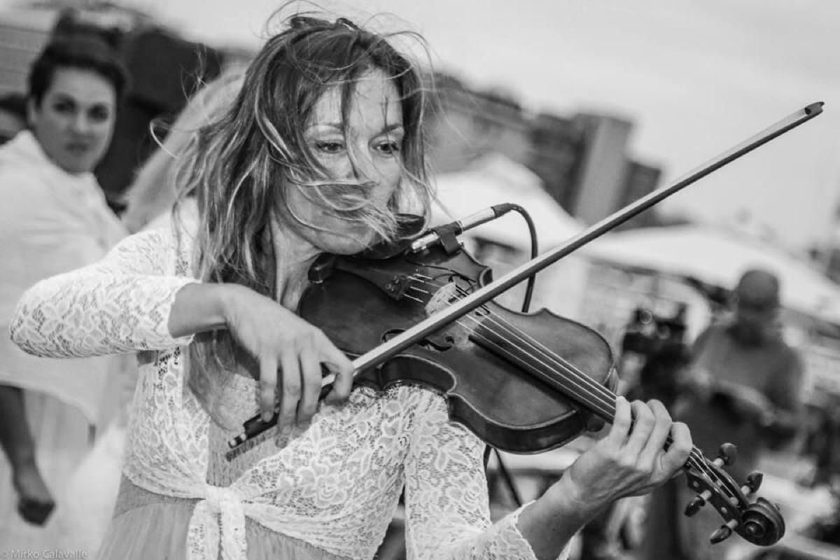 Gorana suona il violino